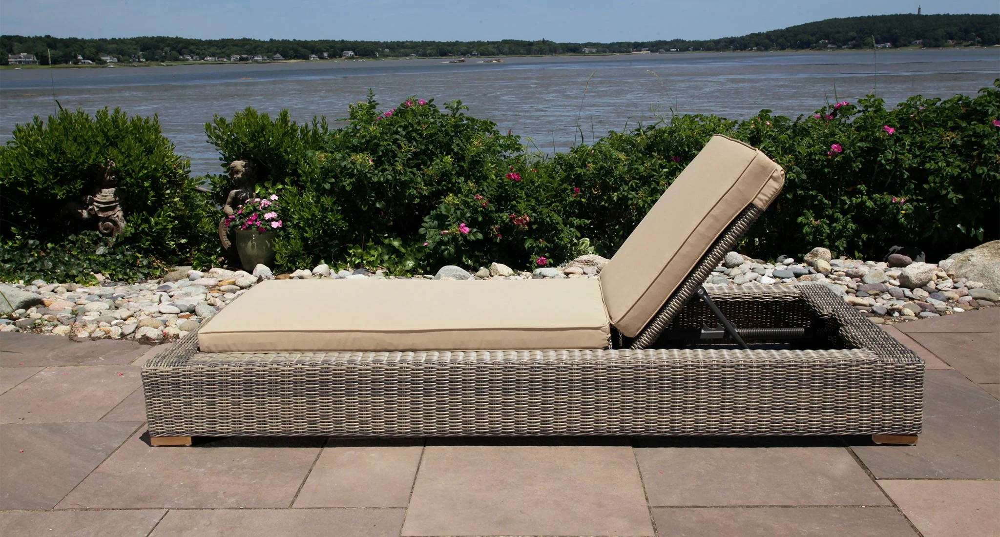 Lotus Outdoor Chaise Lounge Chair