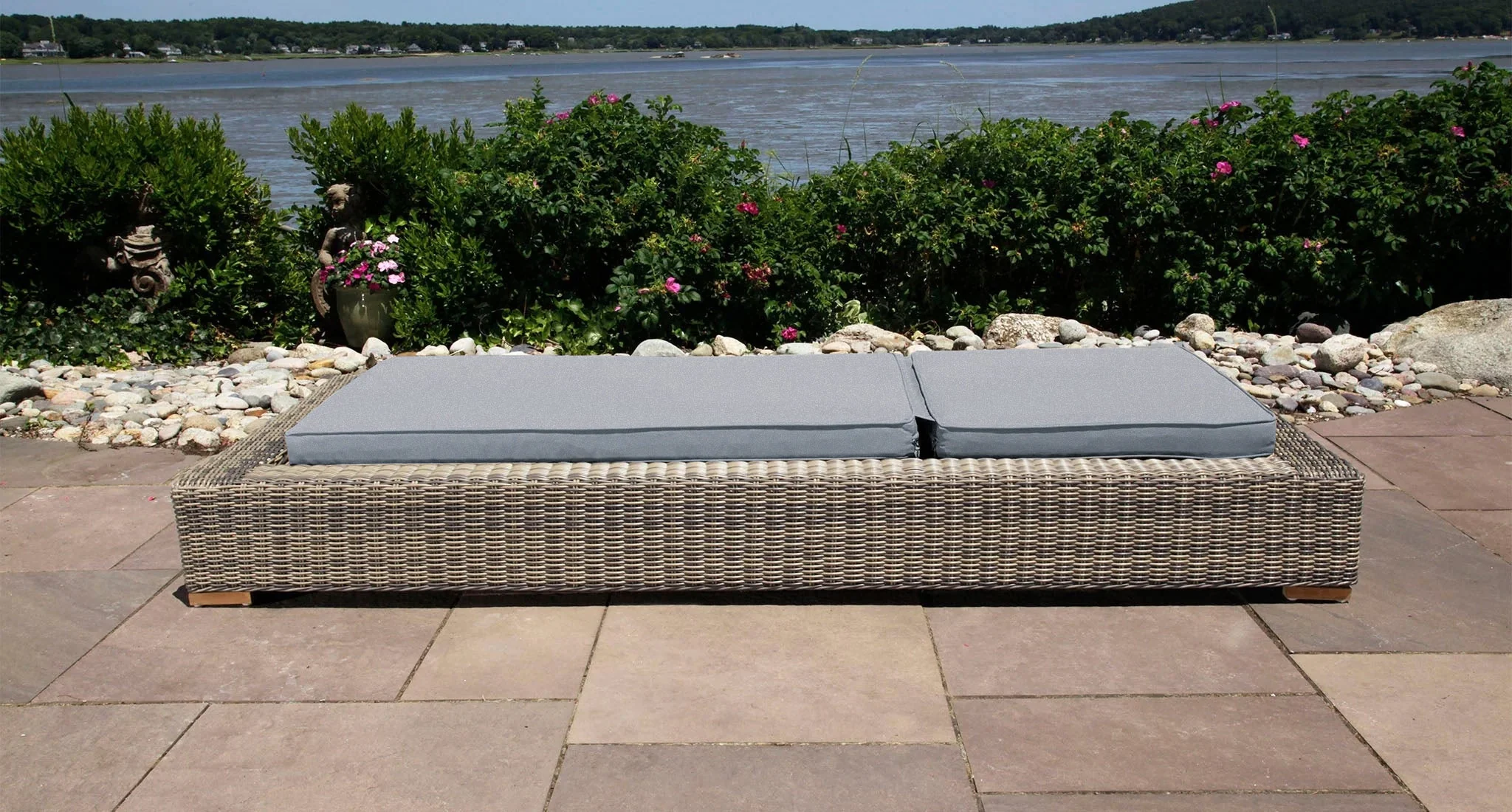 Lotus Outdoor Chaise Lounge Chair thumbnail 3