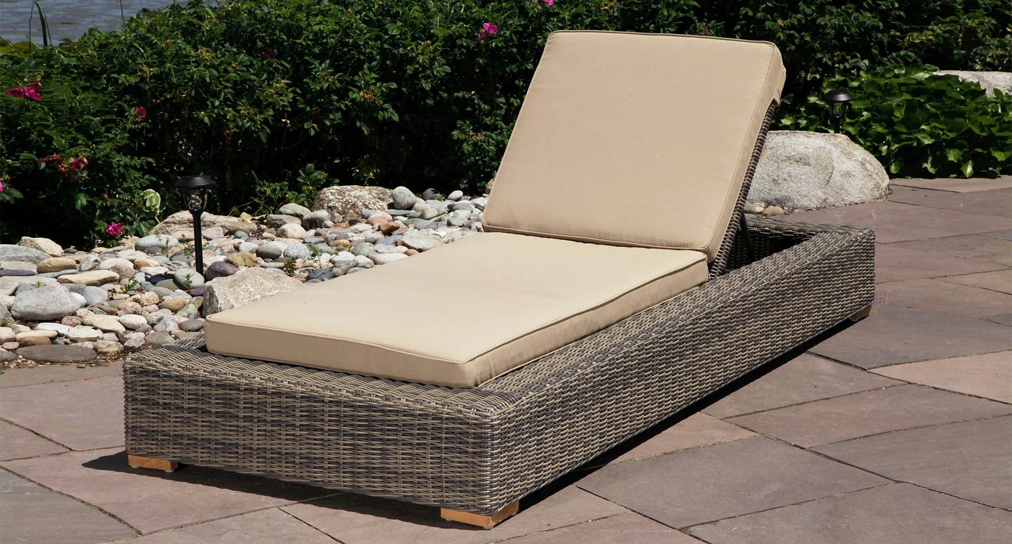 Lotus Outdoor Chaise Lounge Chair thumbnail 4