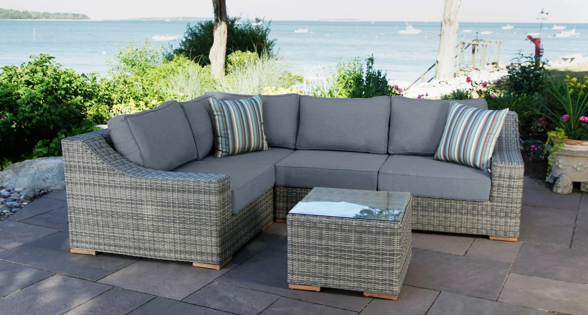 Lotus Outdoor Sectional thumbnail 7
