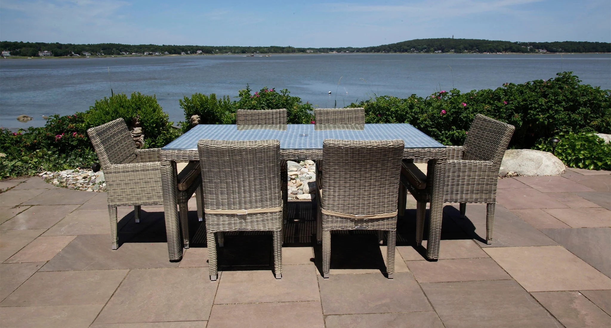 Lotus Outdoor Dining Set for 6