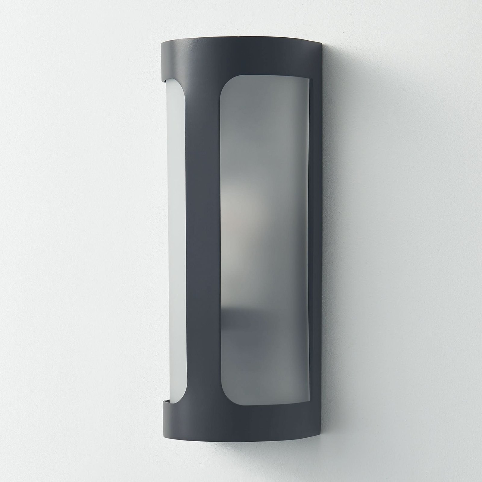 Riverside Aluminum Outdoor Sconce thumbnail 6